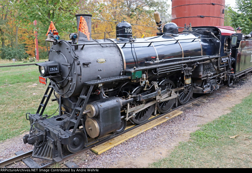 R&GN 1924 "William E. Gardner" tops off with water for its next Pumpkin Train run